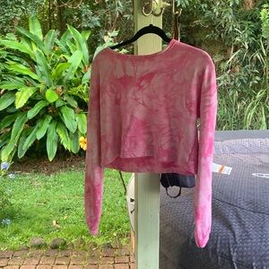 Gorgeous pink marble tie dye crop sweatshirt